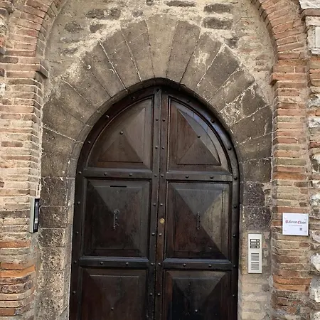 Palazzo Elisei 아파트 *