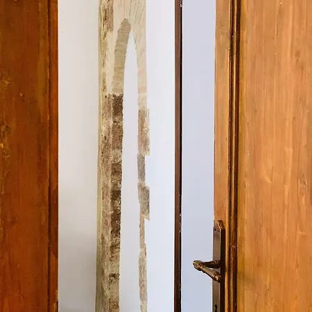 דירה Palazzo Elisei גוביו